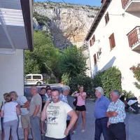 Delitev KS Črni Kal: samo zdrahe ali resne težave?