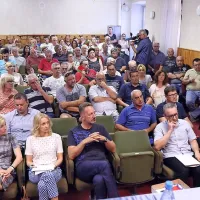 Delitev KS Črni Kal: samo zdrahe ali resne težave?