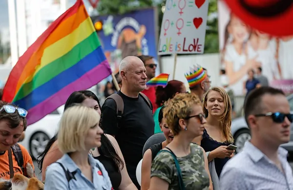 S svojo udeležbo je sporočilo parade podprl tudi donedavni 
predsednik državnega zbora Milan Brglez.