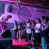 Punkersko-balkanska maša za nasmehe do ušes