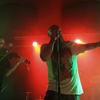 Punkersko-balkanska maša za nasmehe do ušes