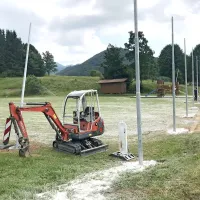 Minuli teden so začeli na Lokvah urejati tudi nogometno igrišče.