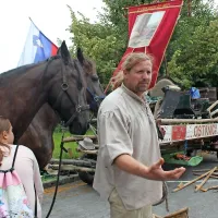 Zmagali so kar trije vozovi