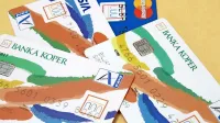 Koprska banka Intesa Sanpaolo je prenehala zaračunavati nadomestila za plačila ali  dvig gotovine v neevrskih državah. 