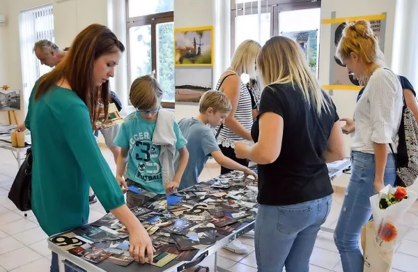 Posnete umetniške podobe so pritegnile veliko oči. 