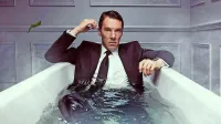 Benedict Cumberbatch tokrat blesti v vlogi travmatiziranega 
odvisnika od drog in alkohola.