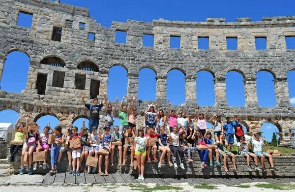 Bovški otroci puljskim vrnili obisk