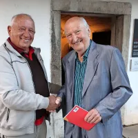 Pozdrav z gledališkim kolegom Andrejem Jelačinom 