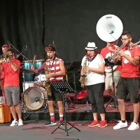   V petek je v Marezigah zaigral tudi obalni Chili Brass Band. 