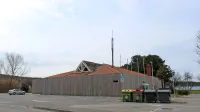 Nekdanja Kompasova restavracija na Lazaretu je prav tako 
ankaranska last. 