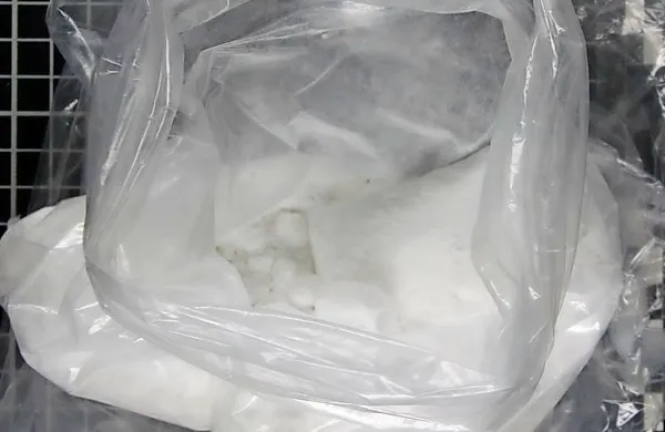 Policisti so pri Pirančanu doma našli več kot sto gramov kokaina in 
manjše količine drugih prepovedanih drog.