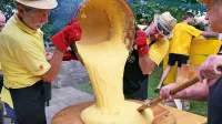 Zvrnili so več kot 350 kilogramov polente. 