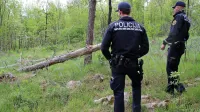 Čeprav so ob meji številne ovire, vodiči s prebežniki vedno najdejo 
pot. 