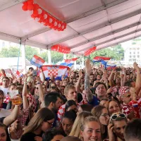 Hrvaško in Francijo prežema navijaška vročica