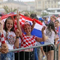 Hrvaško in Francijo prežema navijaška vročica