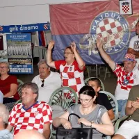 Hrvaško in Francijo prežema navijaška vročica