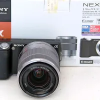 Rabljen sony NEX-5 si lahko z objektivom vred privoščite za 199 
evrov.