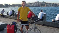 Sredi maja je Michele Di Bartolomeo po 1900 kilometrih poti prek petih držav s kolesom prispel v Carigrad.  