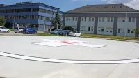 Z novega postojnskega heliporta je že  poletel prvi vojaški helikopter, ki je v ljubljanski klinični center prepeljal novorojenčka v inkubatorju.

