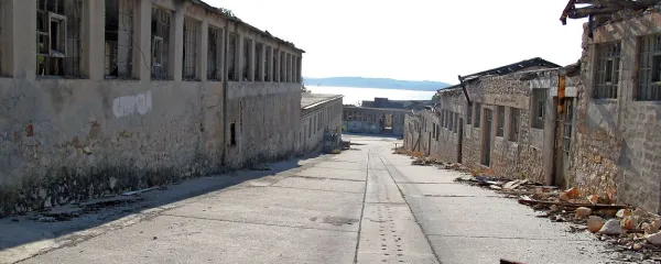 Po koncu informbirojevske gonje se je Goli otok spremenil v zapor 
za klasične kriminalce in druge vrste političnih zapornikov. 
Deloval je vse do leta 1988.
