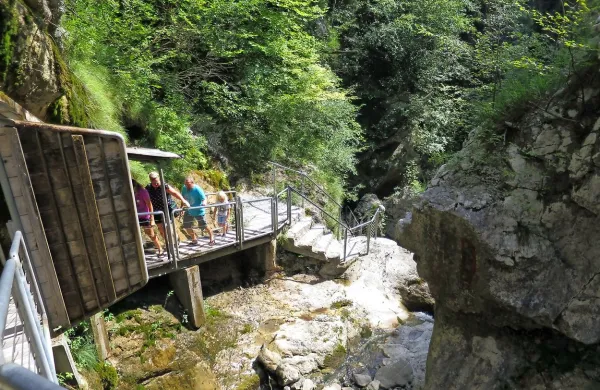 V soteski Pasice se je v najbolj vročih dneh mogoče lepo 
ohladiti.