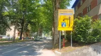  LED tabla v Gregorčičevi ulici obvešča o zasedenosti parkirišča.