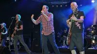 Bad Religion so leta 2011 tako odprli prvi Punk Rock Holiday, 
letošnjega bodo v petek sklenili. 