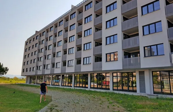 Slaba banka je poslovno-stanovanjski objekt na Ferrarski ulici v 
Kopru pod svoje okrilje prevzela konec oktobra lani. 