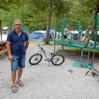 Evgen Marcola za zdaj ne razmišlja o dvigu cene  v  kampu z mnogo 
igrišči. 