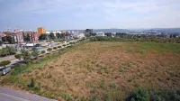 Na obsežni parceli med koprskim sodiščem in nakupovalnim 
središčem bo v prihodnje nastal še en mestni park.