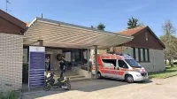 V času obratovanja ambulante za turiste je v Luciji v pripravljenosti tudi reševalno vozilo.  