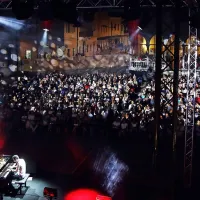 Klavirska eksplozija in iskanje obliža