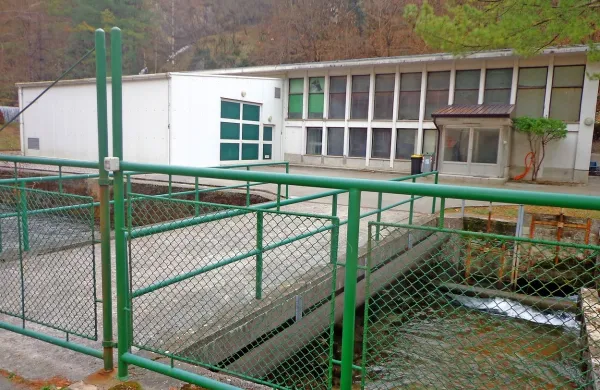 Z rekonstrukcijo dotrajanega vodovoda od bistriške vodarne (na 
fotografiji) do Rodika bo poskrbljeno predvsem za varno vodooskrbo prebivalcev brkinskih vasi. 