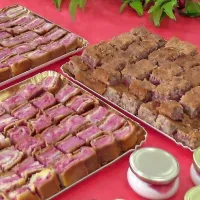 Domačinke so pripravile veliko okusnih, večinoma sladkih jedi, iz 
drnulj.