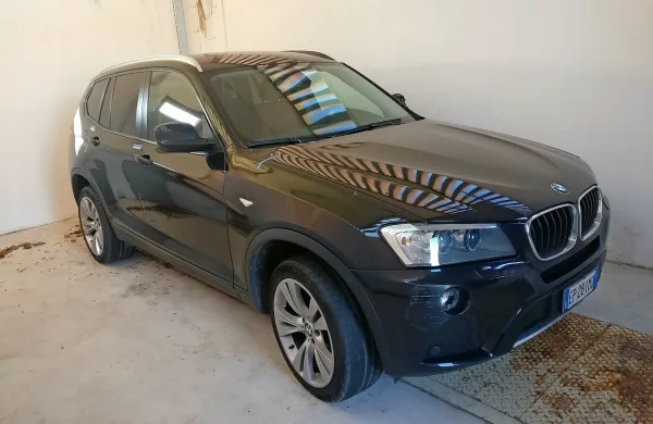 Pakistanec je v BMW-ju prevažal  šest državljanov Indije.