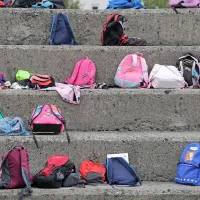 Kako otroka primerno pripraviti na šolsko leto, se te dni sprašuje 
veliko staršev.   