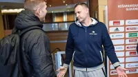 Slovenski selektor Rado Trifunović (desno) v pogovoru z Edom 
Murićem.