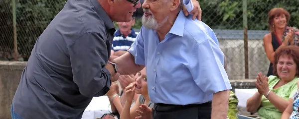 Boris Kobal in Ciril Zlobec sta se pred tremi leti razveselila srečanja na praznovanju pesnikove 90-letnice  v  Ponikvah.