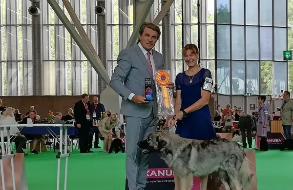 Damijana Lisjak skupaj s Primusom Milirujem na podelitvi 
nagrad v Amsterdamu.