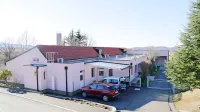   Potem ko je pri šoli v Šempasu nastal sodobnejši  vrtec, naj bi  
kmalu uredili tudi odvodnjavanje.   