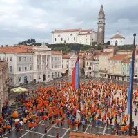 Oranžnim ni pri&scaron;el do živega niti dež