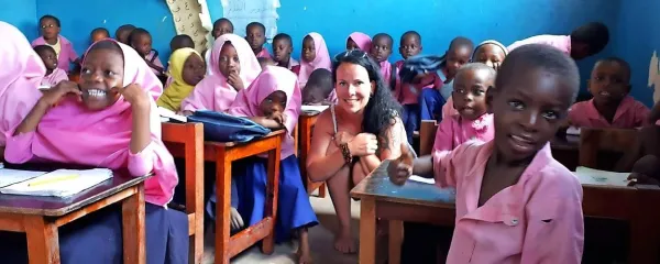 Ana Nedoh želi na Zanzibarju obnoviti vaško šolo.