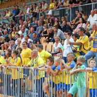 Zgodnji začetek sezone je v dvorano Bonifika vseeno privabil 
standardno dober obisk.