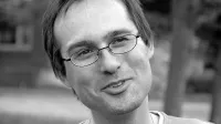 Dr. Marcello Potocco je literarni komparativist, literarni teoretik, pesnik in prevajalec. Dela na  Oddelku za slovenistiko Fakultete za humanistične študije Koper$@.

