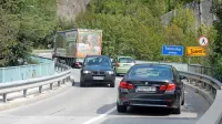 Most čez Tolminko bodo razširili  za večjo varnost pešcev. 