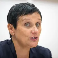 Monika Ažman

