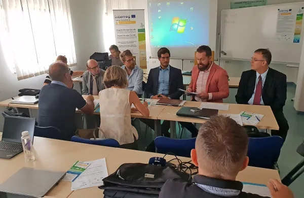 Z leve: Andreja Ramšak, Michele Crosatto, Aleš Pernarčič, Matej 
Cerar, Andrej Medved in Robert Rakar