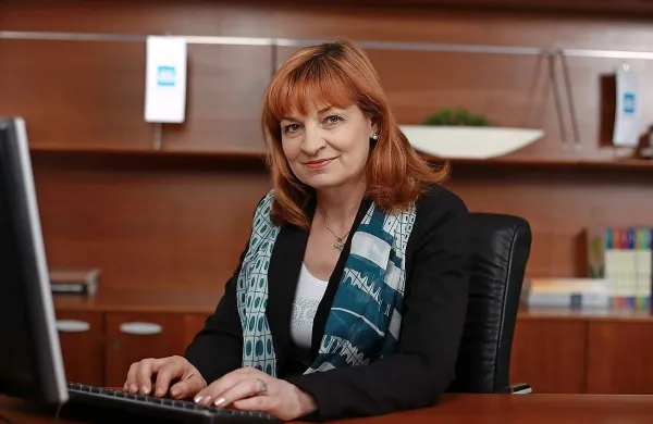 Stranka SLS se je po oceni Olge Franca “oddaljila od ljudi, od 
pravih vrednot in problematike malih ljudi”. 