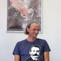 Mladi, pa že pokvarjeni