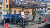 Obiskovalci so si včeraj lahko izposodili električna kolesa. 